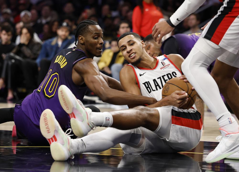 多的民众在 多的民众在