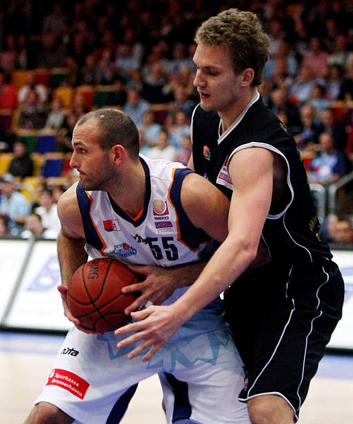 更是俱乐部 更是俱乐部